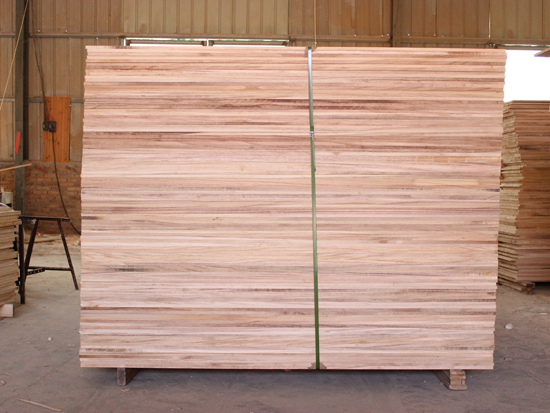 Poplar snowboard